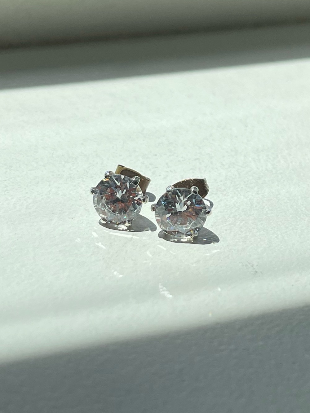 Classic Round Clear Stud Earrings